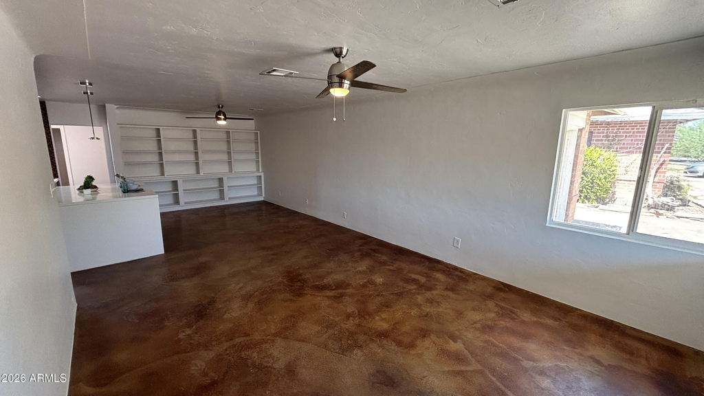 5548 N 12th Avenue - Photo 2
