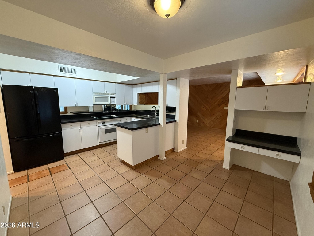 2114 S La Rosa Drive - Photo 12