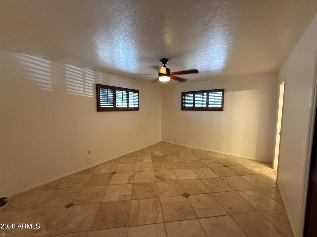 2114 S La Rosa Drive - Photo 27