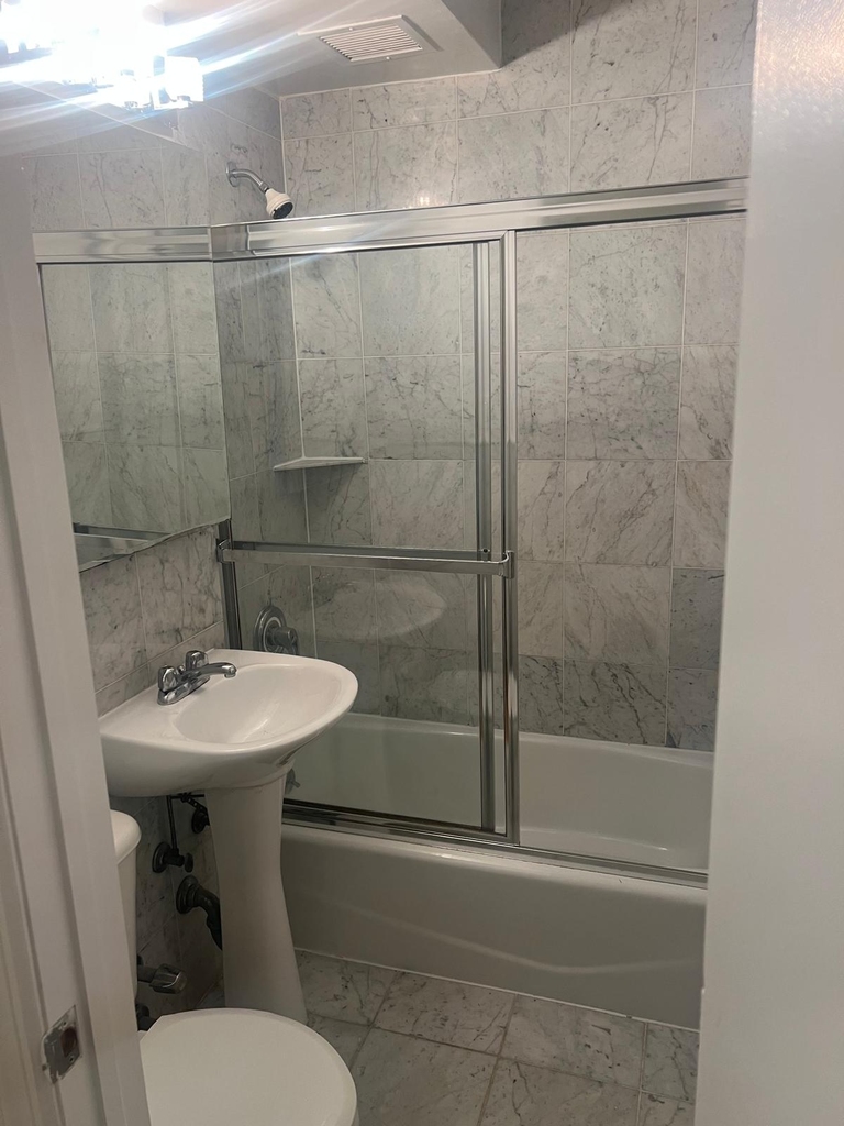 East 80th Street - Photo 1