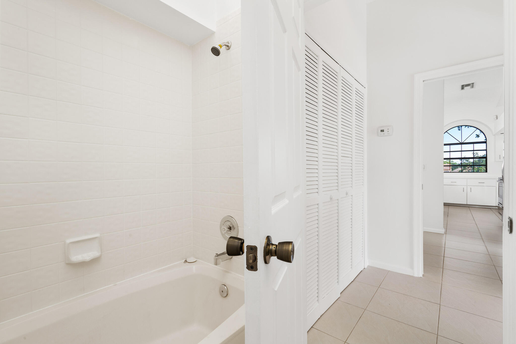 8049 Aberdeen Drive - Photo 24