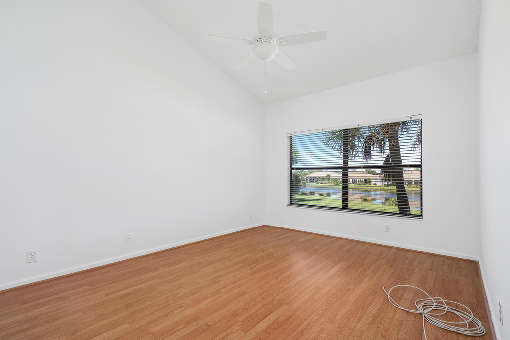 8049 Aberdeen Drive - Photo 15