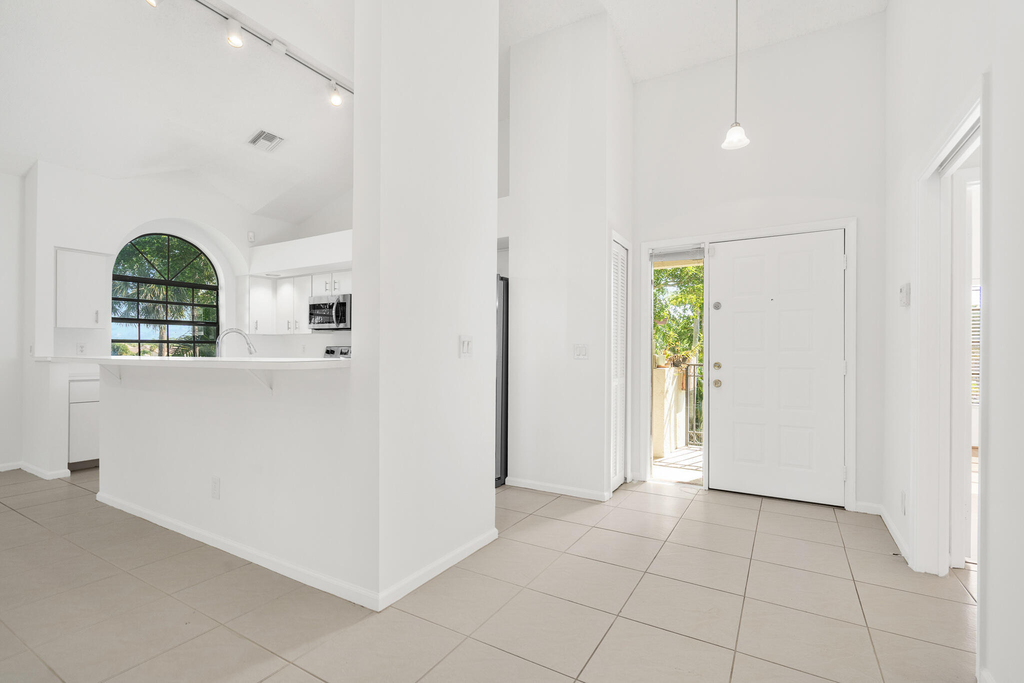 8049 Aberdeen Drive - Photo 6