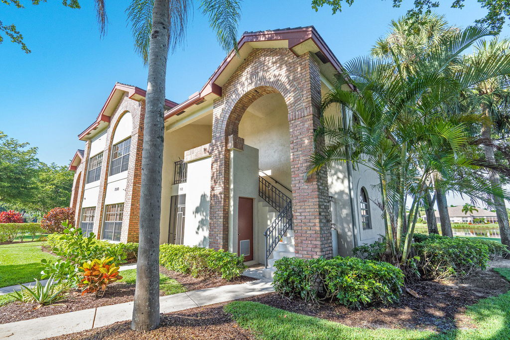8049 Aberdeen Drive - Photo 2