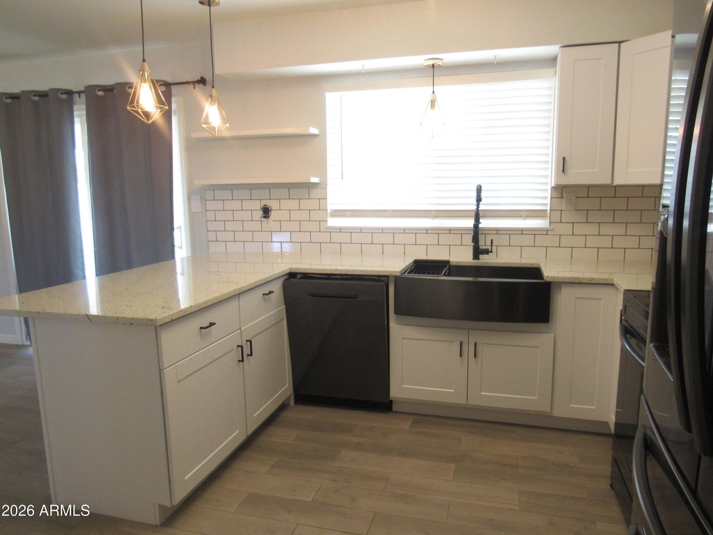 1521 W Marlboro Drive - Photo 9