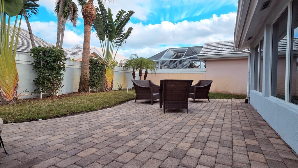 2295 Saratoga Lane - Photo 25