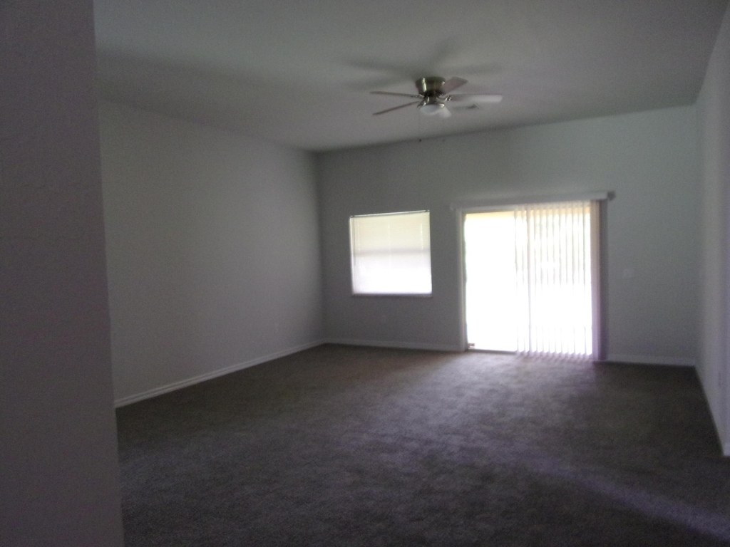 1225 Sw Milan Lane - Photo 8
