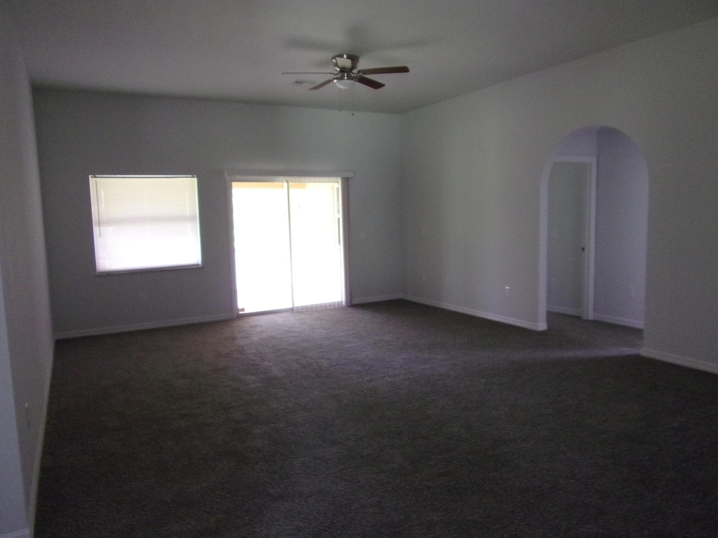 1225 Sw Milan Lane - Photo 9