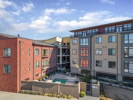 401 E Boyd Street - Photo 1