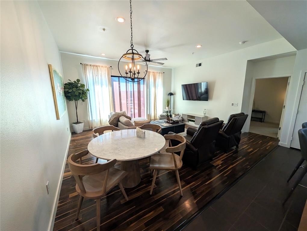 401 E Boyd Street - Photo 2