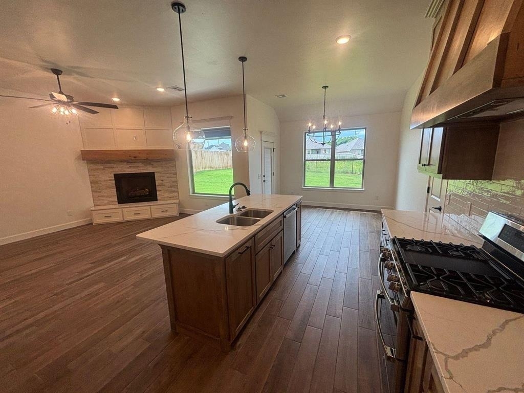1900 Inglenook Drive - Photo 6