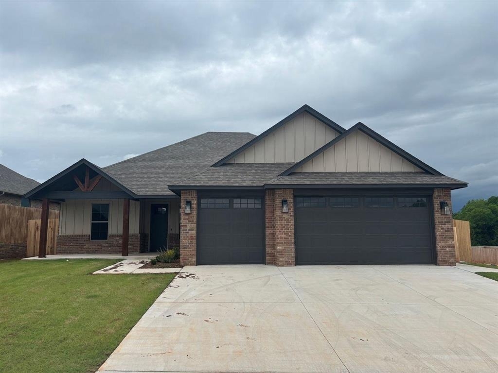 1900 Inglenook Drive - Photo 1