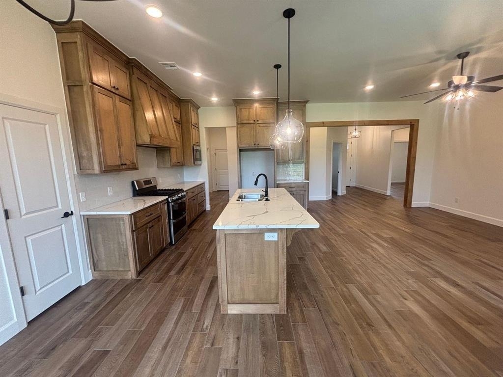 1900 Inglenook Drive - Photo 4