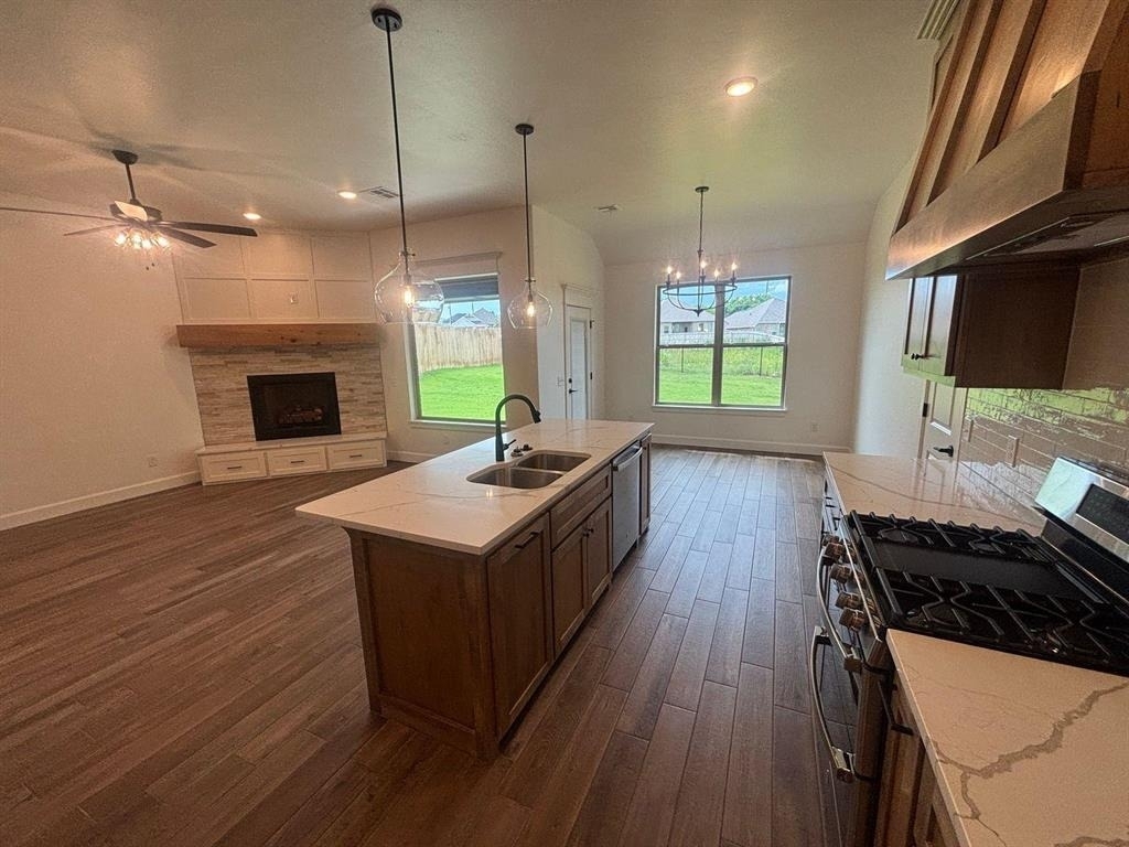 1900 Inglenook Drive - Photo 5
