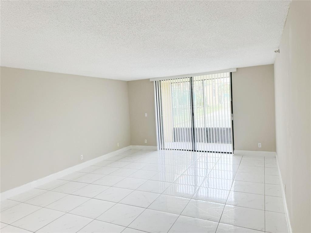 2788 Tennis Club Drive - Photo 11