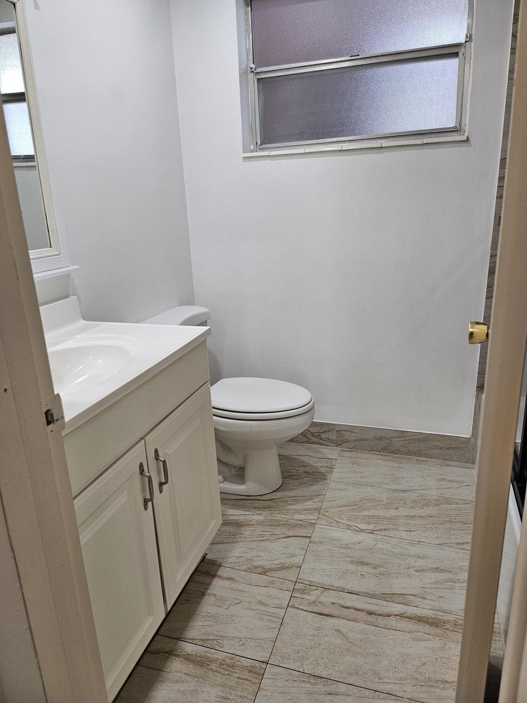 2900 Nw 46th Avenue - Photo 5