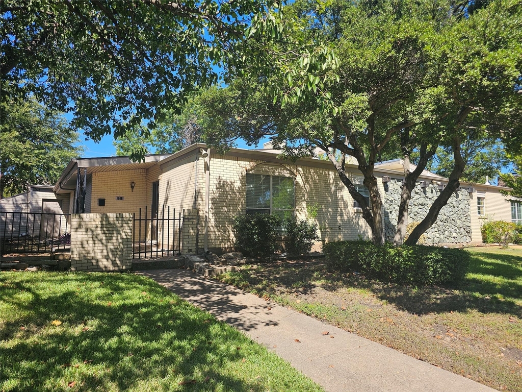 7016 Briarmeadow Drive - Photo 29