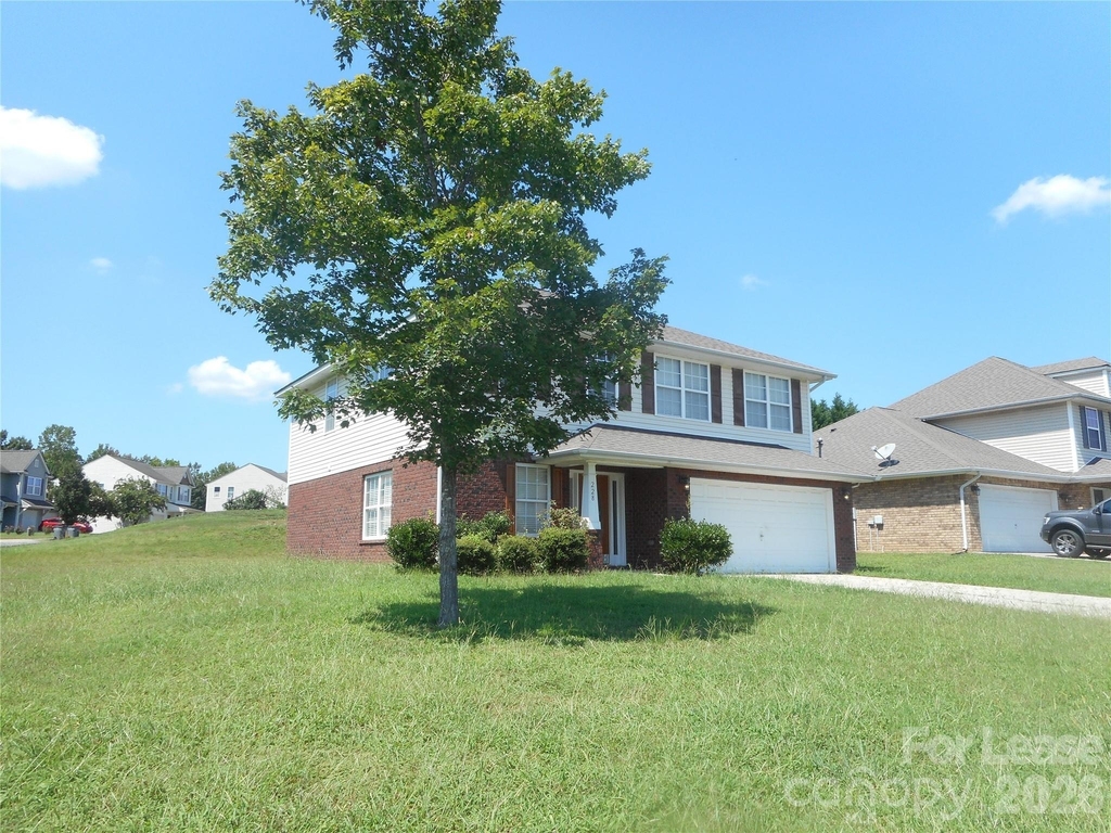 228 Gumtree Drive - Photo 1
