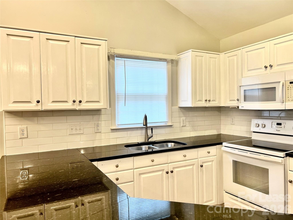 4409 Stonefield Drive - Photo 2