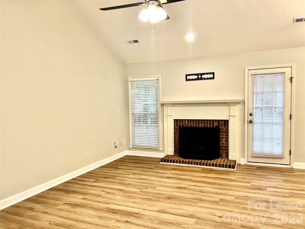4409 Stonefield Drive - Photo 10