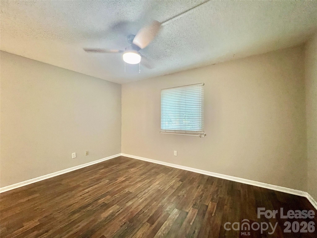 2901 Heathstead Place - Photo 9