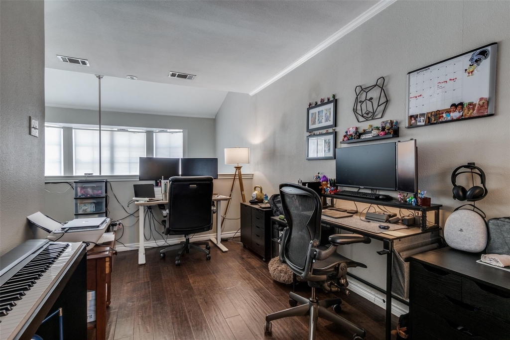 3100 Cole Avenue - Photo 22