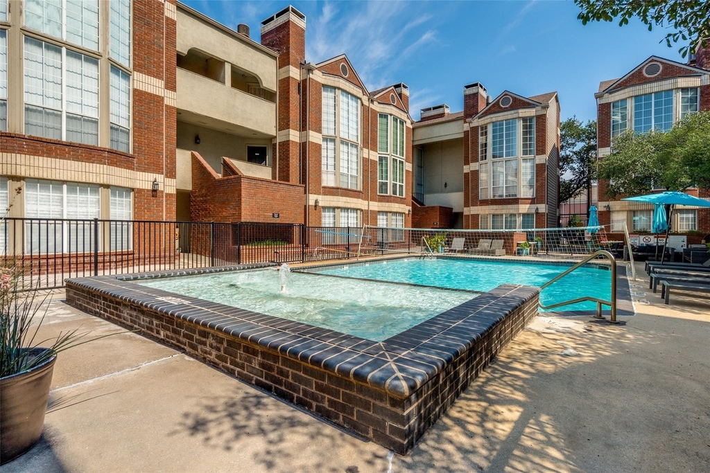 3100 Cole Avenue - Photo 11