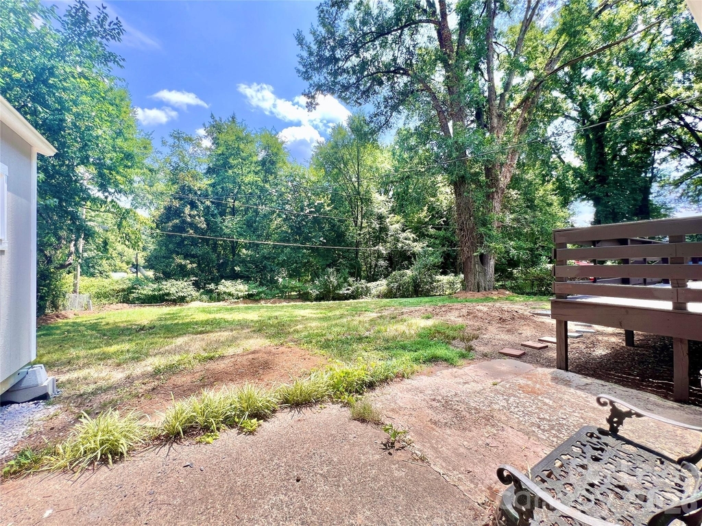 323 Frank Drive - Photo 26
