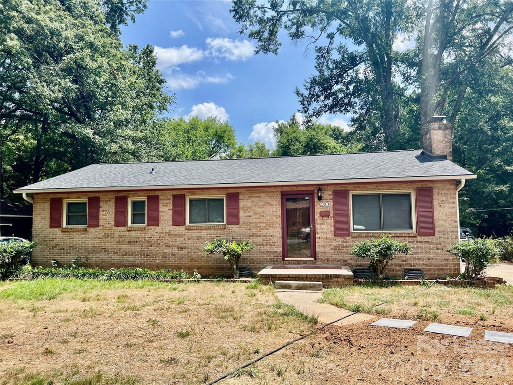 323 Frank Drive - Photo 0