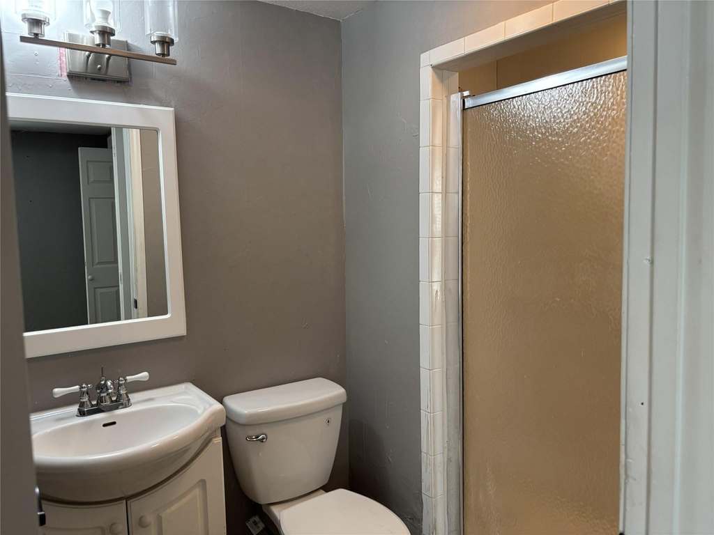 1340 E State Highway 276 - Photo 4