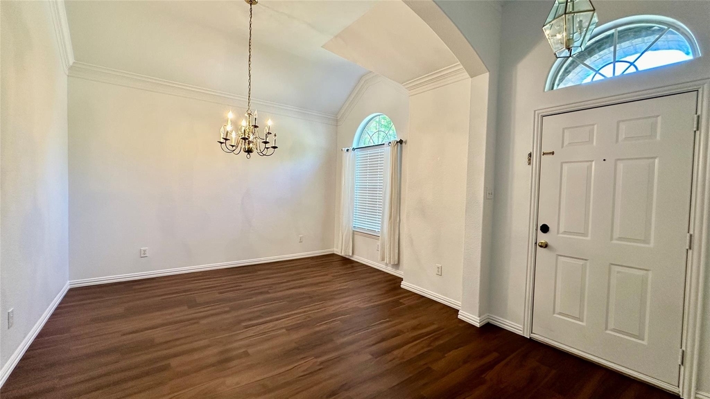 808 Pinnacle Circle - Photo 10