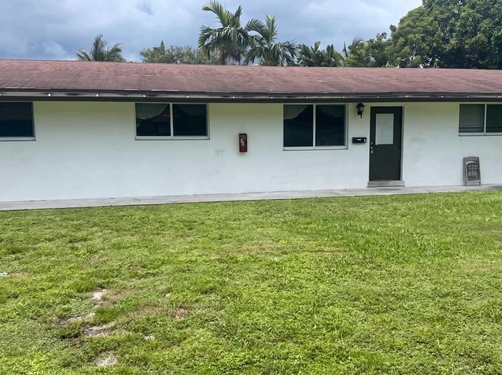 2319 Wilson Street - Photo 2
