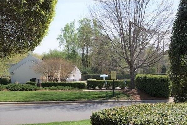 18710 Oakhurst Boulevard - Photo 22