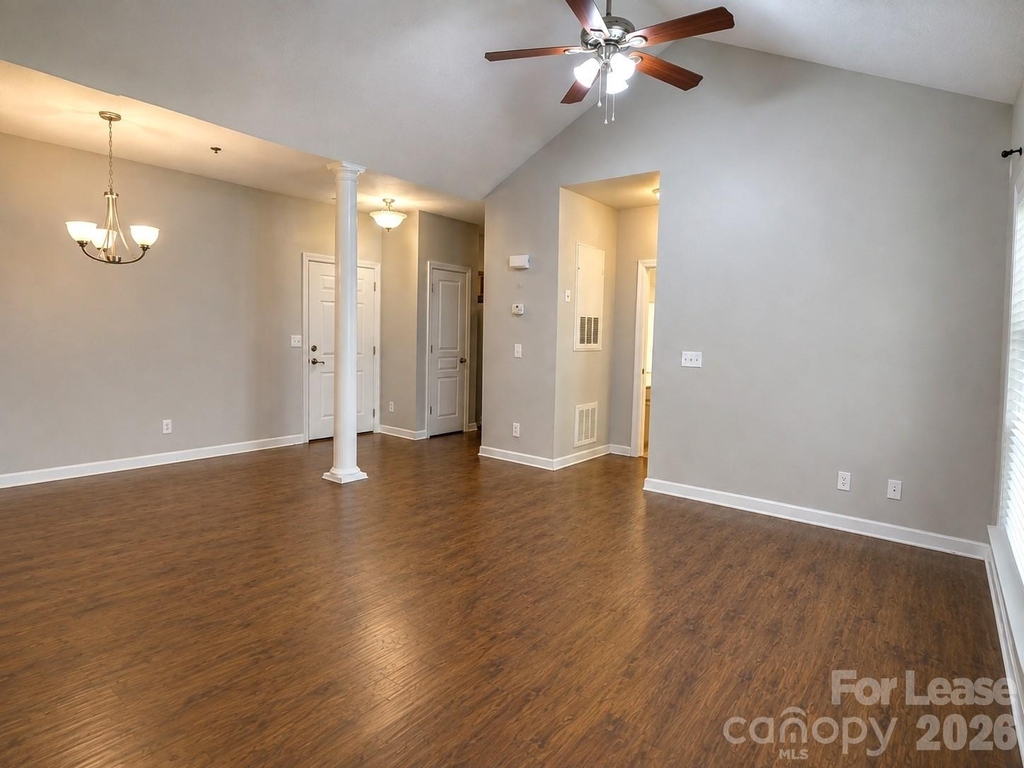 18710 Oakhurst Boulevard - Photo 5