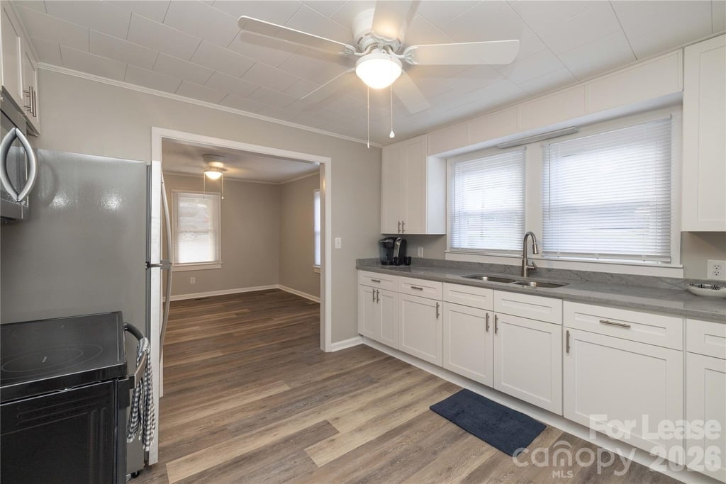 1488 Hilltop Street - Photo 14