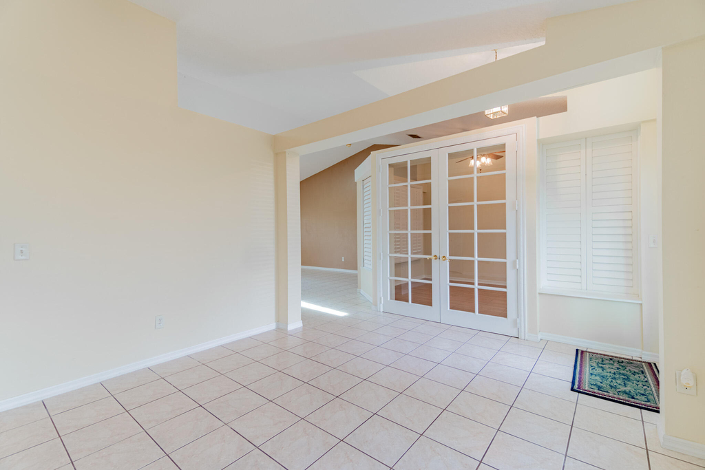 5593 Nw Wesley Road - Photo 11