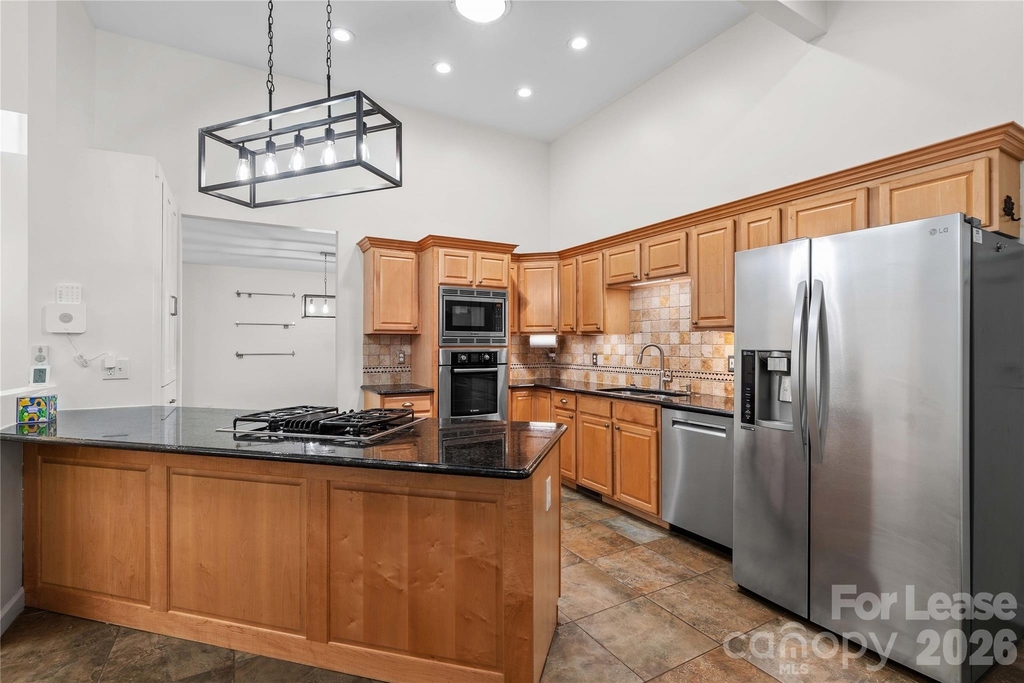 5020 Fox Hollow Drive - Photo 6