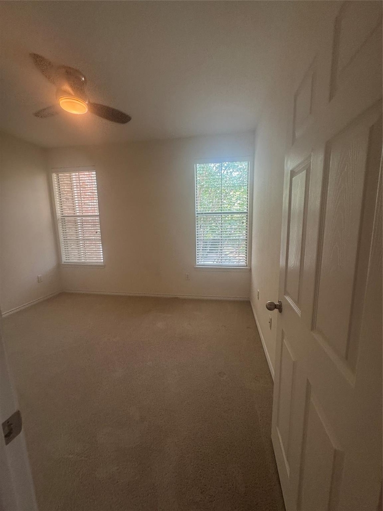 2003 Garden View Lane - Photo 13