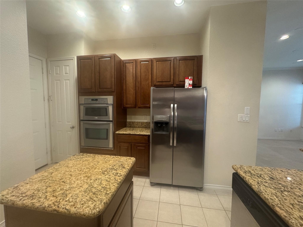 2003 Garden View Lane - Photo 2
