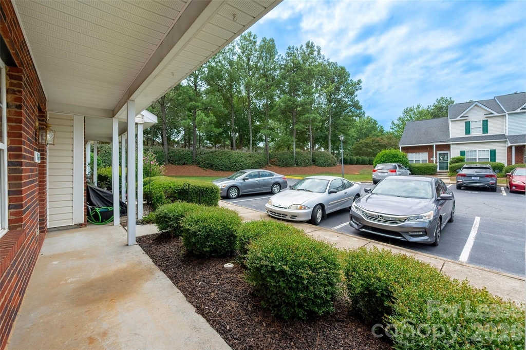 1841 Birch Heights Court - Photo 2