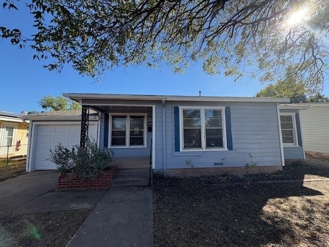 909 S Jefferson Drive - Photo 1