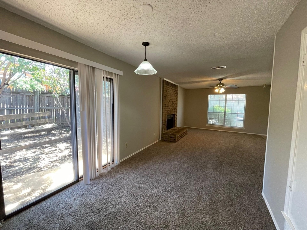 5601 Hearthwood Court - Photo 4