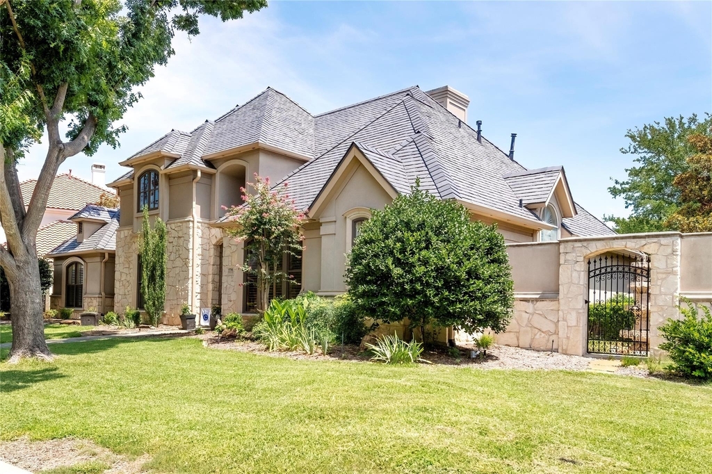 5701 Templin Way - Photo 0
