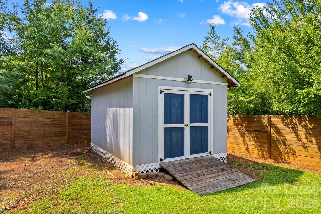 983 Jerry Lees Way - Photo 19