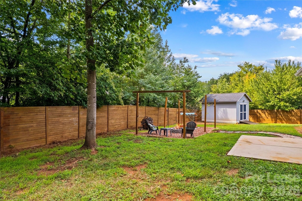 983 Jerry Lees Way - Photo 21