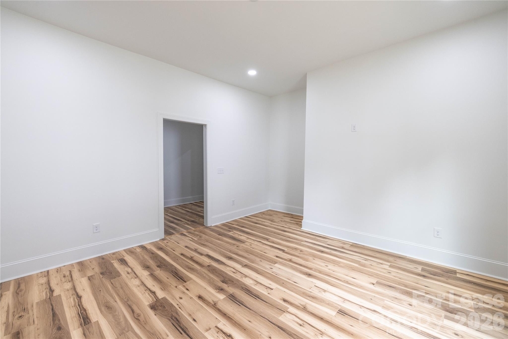 609 W Liberty Street - Photo 24