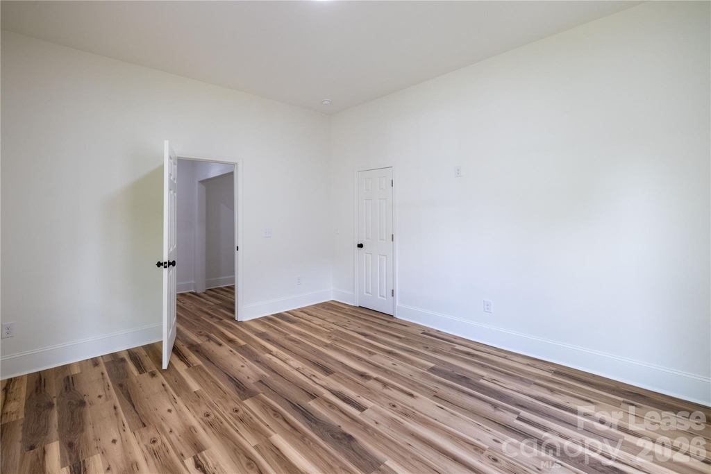 609 W Liberty Street - Photo 14