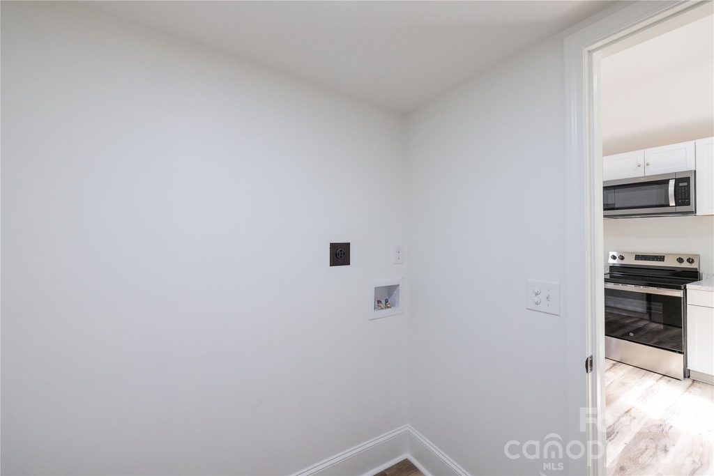 609 W Liberty Street - Photo 32