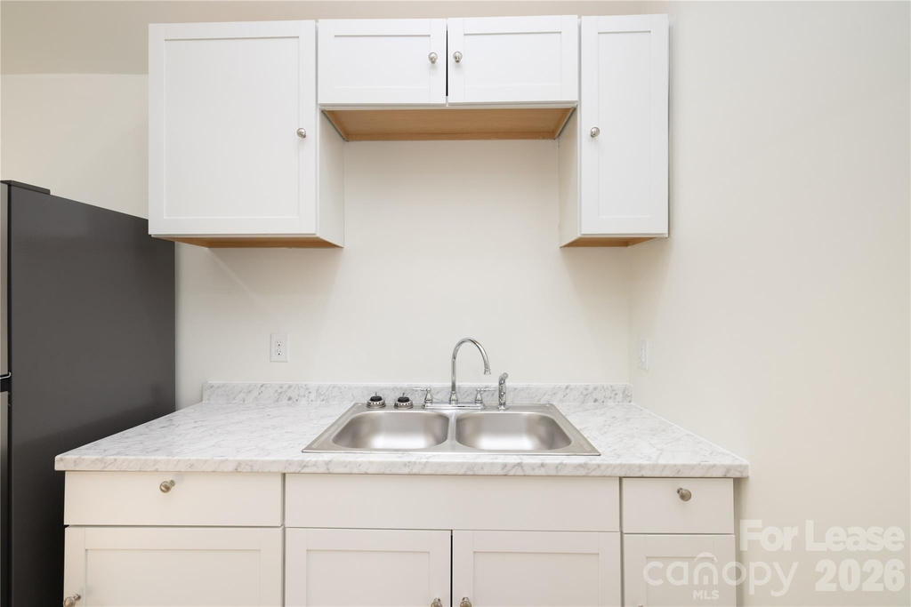 609 W Liberty Street - Photo 27