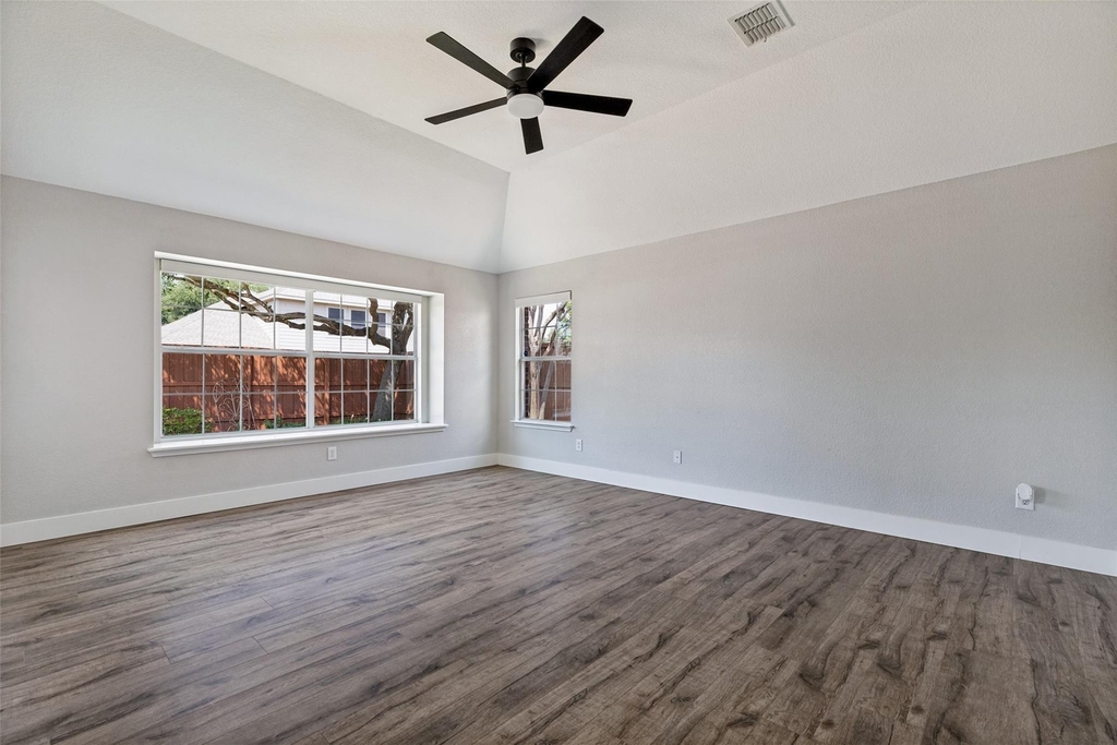 1535 Sandlewood Drive - Photo 14